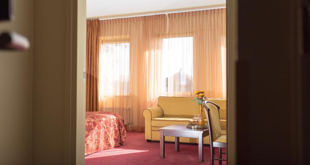Hotel Umberto Wijchen Εξωτερικό φωτογραφία